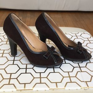Andrew Stevens Studio Brown Suede Peep Toe Pumps